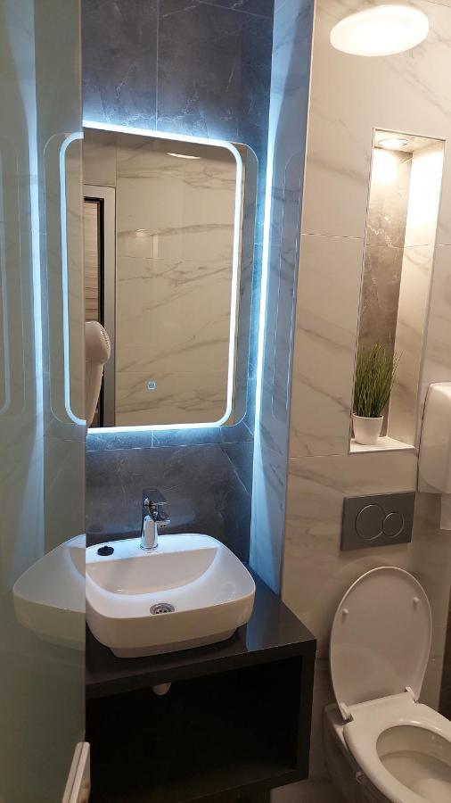 Apartman Nataly Ni Exteriér fotografie